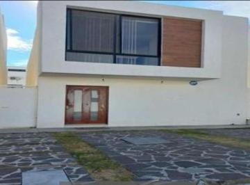 Casa de 3 habitaciones, Querétaro · ¡Oferta! Cumbres de Juriquilla: Monte Everest, Lujo, Plusvalia y Ahorro Especial.!