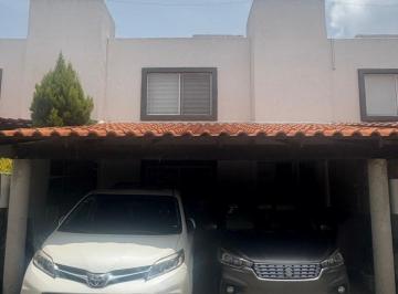 Casa de 3 habitaciones, Puebla · Casa con 3 Recámaras de 96 m² en Venta en Puebla