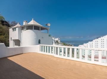 Casa de 5 habitaciones, Manzanillo · Casa en Venta, Peninsula de Santiago, Manzanillo.