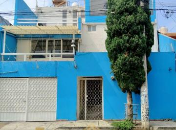 Casa de 4 habitaciones, Iztapalapa · Gran Oportunidad, Se Vende Casa Lista Para Habitar con Excelente Ubicación y Distribución