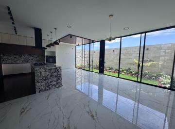 Casa · 212m² · 4 Recámaras · 3 Estacionamientos · Casa en Venta en Parque Vilansa, Lomas de Angelópolis III