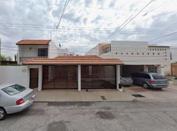 Casa de 4 habitaciones, Chihuahua · Se Vende Excelente Casa, Col. Quintas del Sol, Chihuahua, Chihuahua