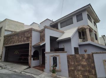 1 · Casa en Venta | Renta, Colonial de La Sierra, San Pedro Garza García.