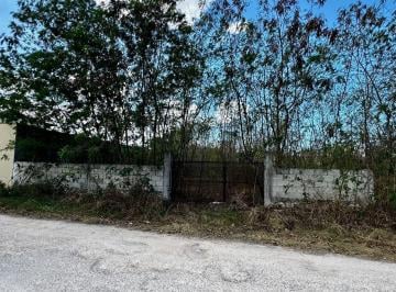 Terreno / Lote · 748m² · Terreno en Venta en Fracc. Las Americas