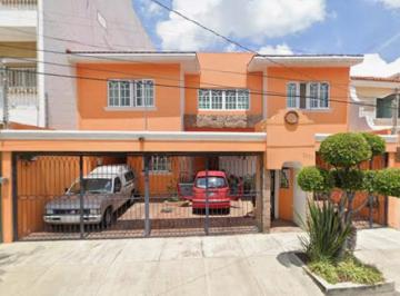 Casa de 4 habitaciones, Guadalajara · Venta de Casa Ubicada en Guadalajara, Jalisco