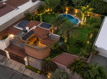 Casa de 4 habitaciones, Cuernavaca · Casa en Delicias Cuernavaca Morelos Alberca Jardin 498 m²