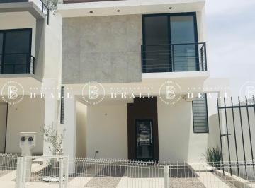 Casa de 3 habitaciones, Chihuahua · Casa en Venta en Zona Reliz (Fraccionamiento Saratoga) Modelo Porter