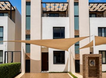 Casa de 3 habitaciones, Solidaridad · Casa de 3 Recámaras con Amenidades Deportivas y Doble Seguridad en Playa del Carmen