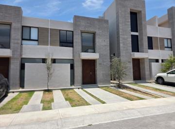 ad5a869a7e773e5914ed9cf27f8dc2f0e6f25149c2b90790c641c9871cb48e25 · Casa en Renta en Altos de Juriquilla, Condominio Atia