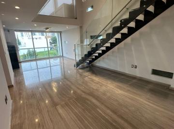 Departamento · 284m² · 3 Recámaras · 2 Estacionamientos · Departamento en Renta en Torre Veneto, Lomas de Angelópolis, Puebla