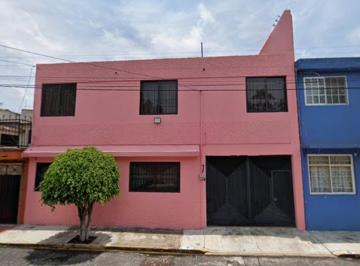 Casa de 4 habitaciones, Gustavo A. Madero · Casa en Venta San Juan de Aragón III Secc