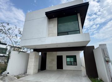 Casa · 247m² · 3 Recámaras · 2 Estacionamientos · Casa en Venta, Fraccionamiento Solana, Dominio Cumbres, Garcia