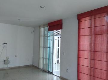 Casa de 3 habitaciones, Cuernavaca · Casa con 192 m² Superficie de Terreno y 3 Recámaras en Venta en Chapultepec