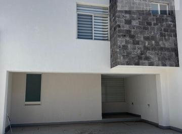 Casa · 3 Recámaras · 2 Estacionamientos · Casa en Venta Danubio Azul