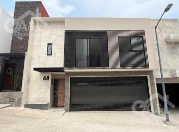 Casa · 270m² · 3 Recámaras · 2 Estacionamientos · Casa en Venta en La Finca de Las Cumbres