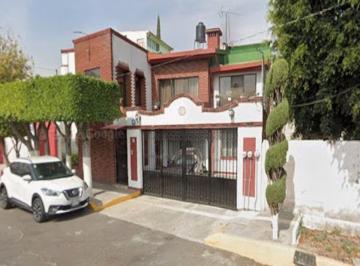 Casa de 3 habitaciones, Tlalpan · Venta de Casa en Rinconada de Las Hadas, Tlalpan, Cdmx