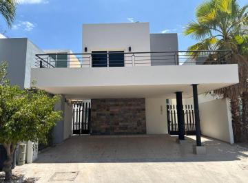 Casa de 3 habitaciones, Culiacán · Casa en Renta en Privada Tenerife Isla Musala