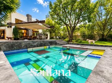 Casa de 4 habitaciones, Querétaro · Casa en Venta en Jurica