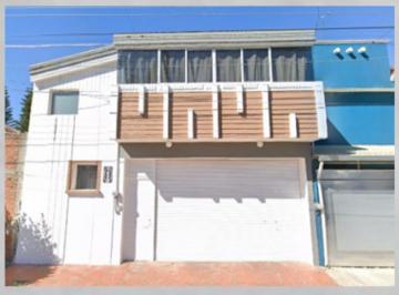 Casa de 4 habitaciones, Puebla · Venta de Casa en Puebla de Zaragoza, Puebla