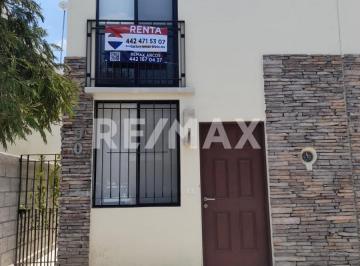 Casa en condominio · 63m² · 2 Recámaras · 1 Estacionamiento · Casa en Renta en Capital Sur - (4)