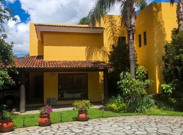 Casa en condominio de 5 habitaciones, Zapopan · Casa en Coto Privado en "Las Fuentes" Gdl, Jal