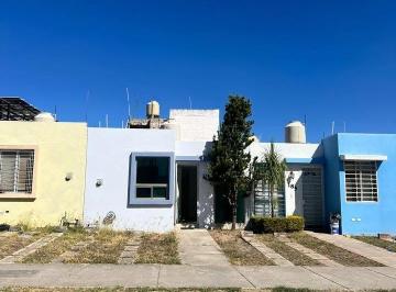 Casa de 2 habitaciones, Zapopan · Casa en Excelentes Condiciones Fracc Palermo
