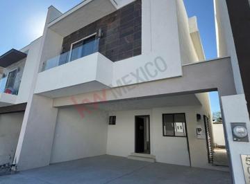 N/A · Casa en Renta en Puerta Jardín, Apodaca | Equipada y Privada con Alberca