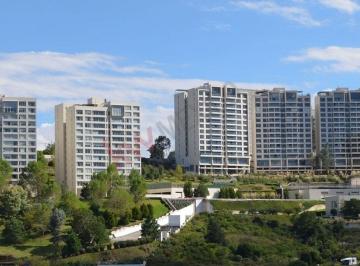 N/A · Vive El Lujo: Departamento en Venta de 3 Recámaras con Amenidades en Alta Vitta
