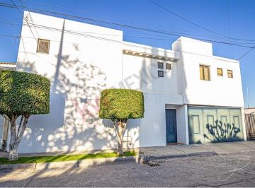 N/A · 🏡✨ Casa Remodelada en Lomas 3ra, 4 Recámaras y Estudio