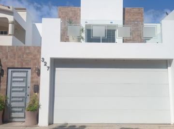 Casa · 300m² · 3 Recámaras · 2 Estacionamientos · Casa en Renta Alameda