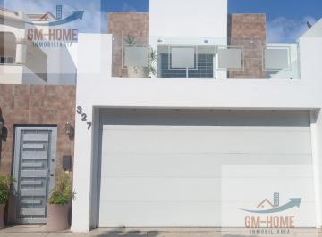 Casa · 300m² · 3 Recámaras · 2 Estacionamientos · Casa en Renta Alameda