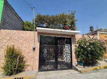 Casa de 5 habitaciones, Chicoloapan · Excelente Oportunidad de Inversión: Propiedad con Dos Viviendas
