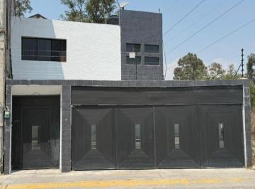 Casa en Venta en Jardines del Alba · Casa en Venta en Jardines del Alba