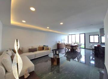 Casa · 154m² · 3 Recámaras · 2 Estacionamientos · Casa en Venta en Metepec