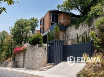 Casa de 4 habitaciones, Zapopan · Casa en Venta en Pinar de La Venta