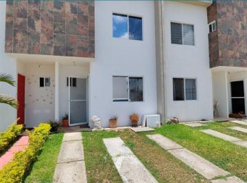 Casa de 3 habitaciones, Cancún · Casa en Renta Amueblada con Baño y Recámara en Planta Baja en Cancún