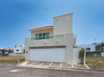 Casa de 3 habitaciones, Alvarado · Casa en Venta Lomas Residencial, Riviera Veracruzana.