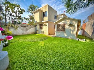Casa de 3 habitaciones, Cuernavaca · Casa en Renta Tlaltenango