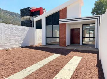 Casa · 130m² · 3 Recámaras · 4 Estacionamientos · Casa en Venta en San Juan del Rio Queretaro