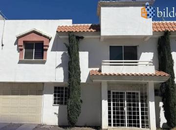 Casa · 220m² · 3 Recámaras · 2 Estacionamientos · Casa en Venta en Fracc. Los Ángeles Villas Durango