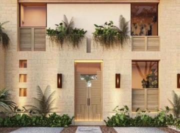 Casa · 256m² · 3 Recámaras · 2 Estacionamientos · Venta Casa en Losantos, Cancun de 3 Recamaras