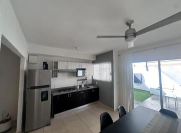 Casa · 160m² · 2 Recámaras · 1 Estacionamiento · Renta Casa Semiamueblada en Jardines del Su 5 de 2 Recamaras