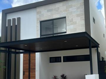 Casa · 255m² · 4 Recámaras · 2 Estacionamientos · Venta Casa en Via Cumbres, Cancun de 4 Recamaras