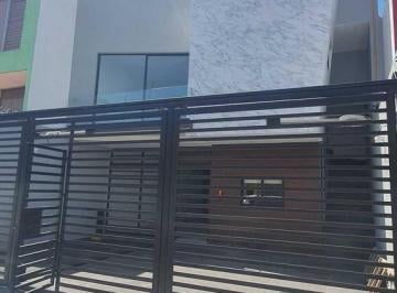 Casa · 248m² · 3 Recámaras · 2 Estacionamientos · Casa Duplex en Venta en Lindavista Norte con Roof Garden