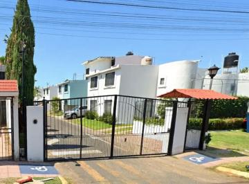 Casa de 2 habitaciones, San Pedro Tlaquepaque · Casa en Venta en Los Olivos II, Tlaquepaque, Jal.