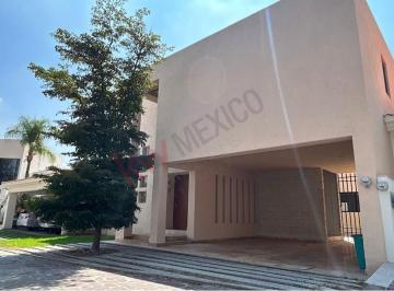 N/A · Casa en Venta en Privada Las Haciendas, Privada Residencial en Lomas 4a en San Luis Potosí.