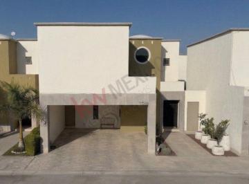 N/A · Casa en Venta en Circuito Ciervo, Sector Viñedos | 3 Recámaras y Equipamiento Completo