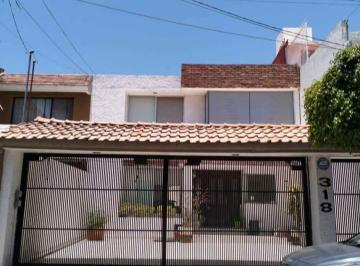 Casa de 3 habitaciones, Corregidora · Casa Oslo - en Renta Amueblada en Tejeda