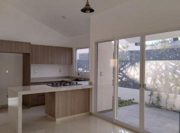 Casa de 2 habitaciones, Cuernavaca · Casa en Venta en Chapultepec - Cuernavaca