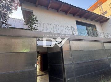 Casa de 3 habitaciones, Puebla · Casa en Renta de 3 Habitaciones con Jardín Amplio en La Calera Coon Roof Moderna